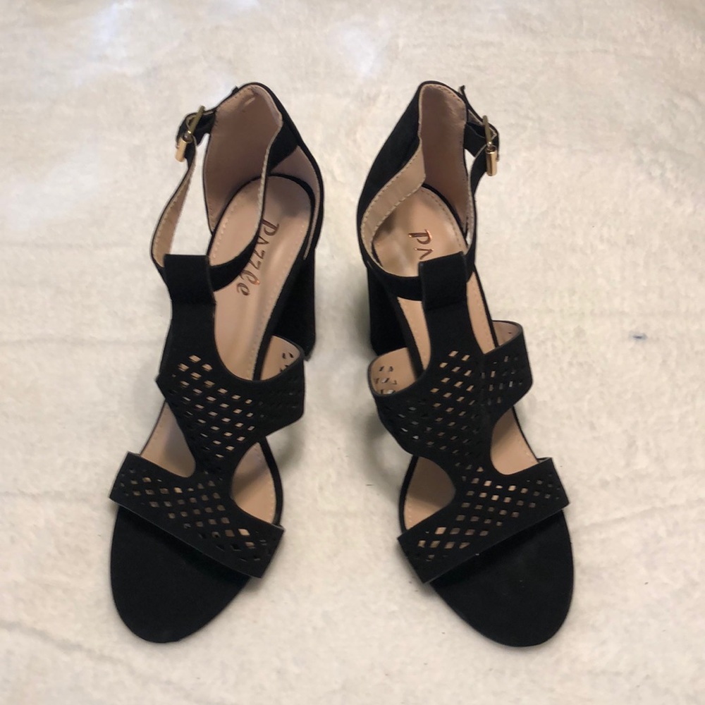 Pazzle Women’s Heels with ankle strap, size 9, Black